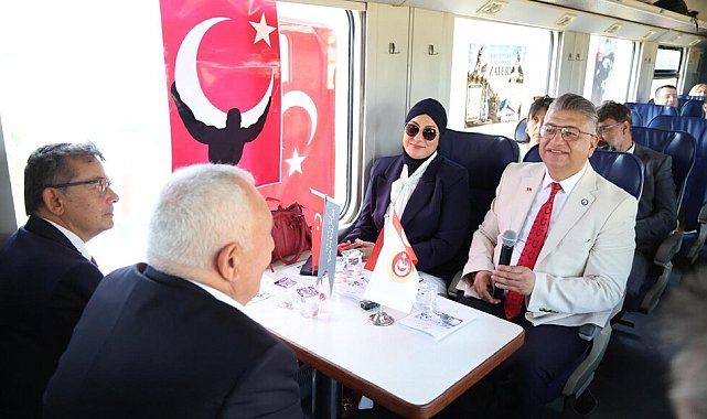 'Zafer Rotası Sempozyumu' tren yolculuğuyla gerçekleştirildi