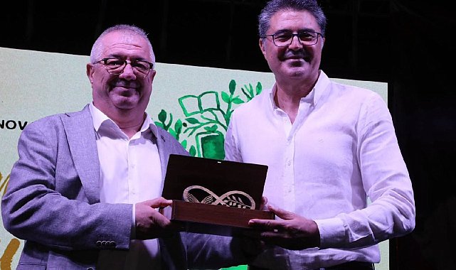 8. Edremit Kitap Fuarı'nda altıncı gün: Kitap, düşünce ve sohbet bir arada