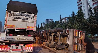 Adana'da zincirleme trafik kazası: 3 yaralı