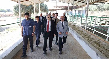 ADÜ Rektörü Kent, Ziraat Fakültesi'nde incelemelerde bulundu