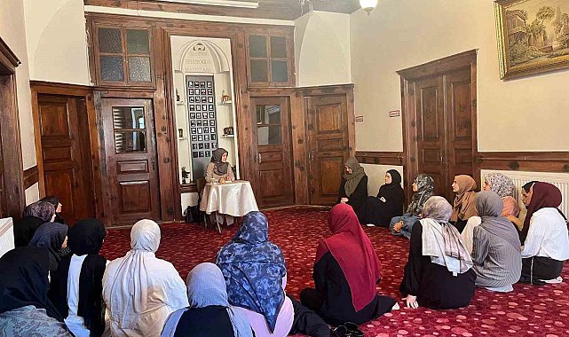 Afyonkarahisar'da "Mevlid-i Nebi Haftası" konferansı düzenlendi