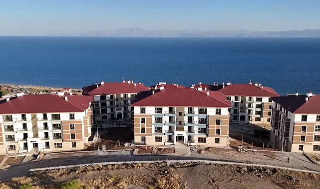 Ahıska Türklerine kalıcı yuvalar teslim ediliyor
