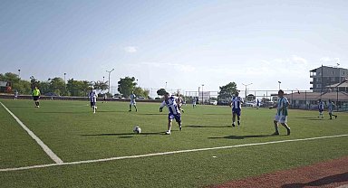 Ahlat'ta 40 yaş üstü şöhretler futbol turnuvası