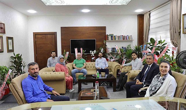 AK Parti heyetinden Ağrı Milli Eğitim Müdürü Çakan'a tebrik
