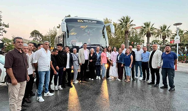 AK Parti İzmir'den 25'inci yıl buluşmasına 5 bin kişilik çıkarma