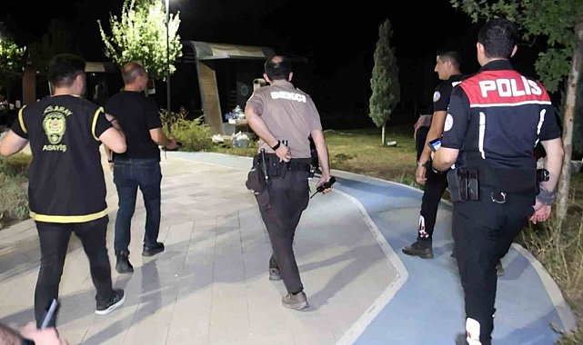Aksaray'da park ve bahçelerde şok uygulama