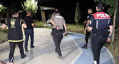 Aksaray'da park ve bahçelerde şok uygulama