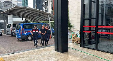 Alanya'da eşini ve kayınvalidesini bıçakladıktan sonra intihar girişimini canlı yayınlayan şahıs tutuklandı