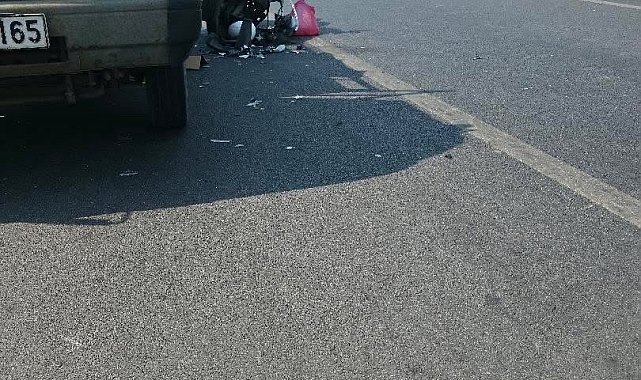 Alanya'da motosiklet park halindeki araca çarptı: 1 yaralı
