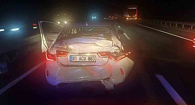 Alkollü tır sürücüsü otomobile arkadan çarptı, 3 yaralı