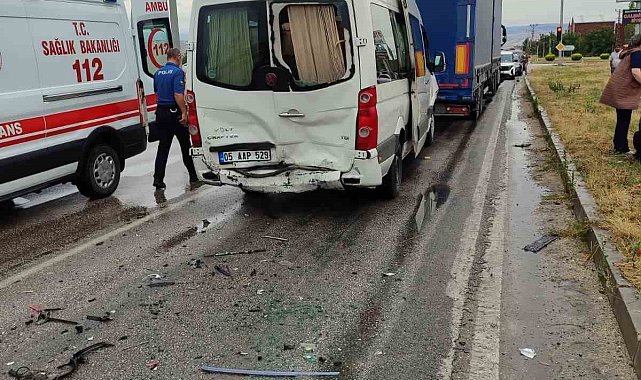 Amasya'da zincirleme kaza: 11 yaralı