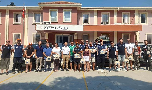 Anadolu Dostluk Rallisi ekibinden Selçuk'a anlamlı ziyaret