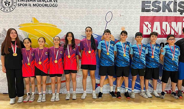 ANALİG Badminton'da Kayseri'den çifte zafer