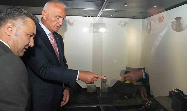 Ankara Etnografya Müzesi 'Elde Vefa, Gözde Zarafet: Takı Sanatının 12 Bin Yıllık Öyküsü' sergisine ev sahipliği yapıyor