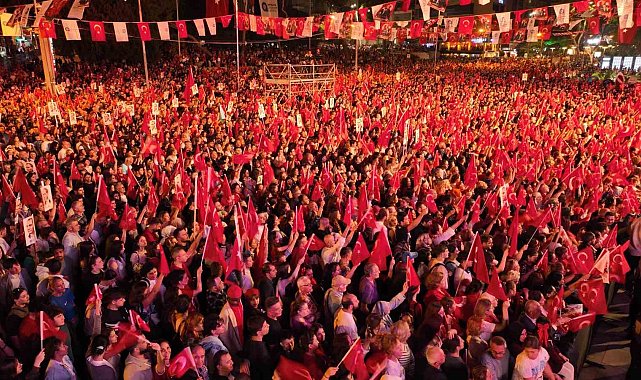 Antalya'da 30 Ağustos'ta Derya Uluğ konser verecek