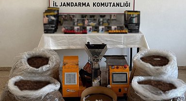 Antalya'da kaçak tütün operasyonunda 280 kilo kıyılmış tütün ele geçirildi
