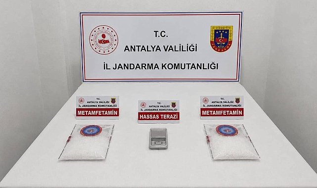Antalya'da otel odasında uyuşturucuya 2 tutuklama
