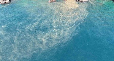 Antalya'da sahile ulaşan atık su görüntülerine soruşturma