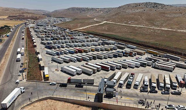 Arap Yarımadası ile ticarette kavşak nokta olan Cilvegözü'nden günde bin 500 tır giriş-çıkış yapıyor