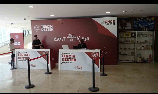 Arnavutköy'de üniversite adaylarına tercih desteği