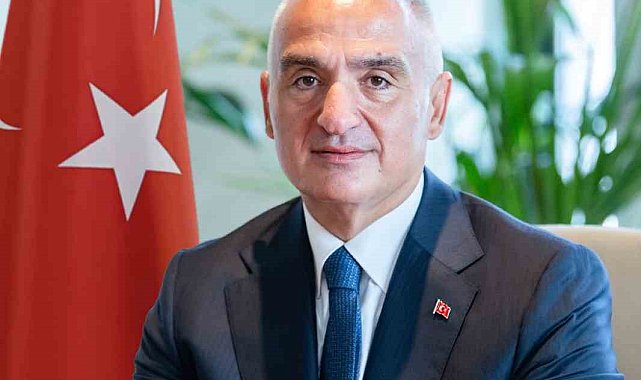 Aspendos'ta 2 bin 400 yıllık güreşçi mezarı keşfedildi