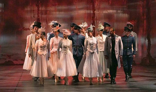 Aspendos'ta festival perdesi 33. kez açılıyor