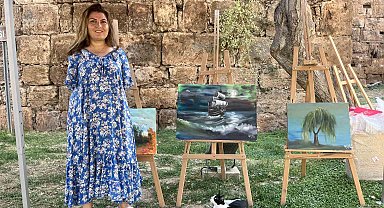 Ayaklarıyla hayata tutundu, eserleri sınırları aştı