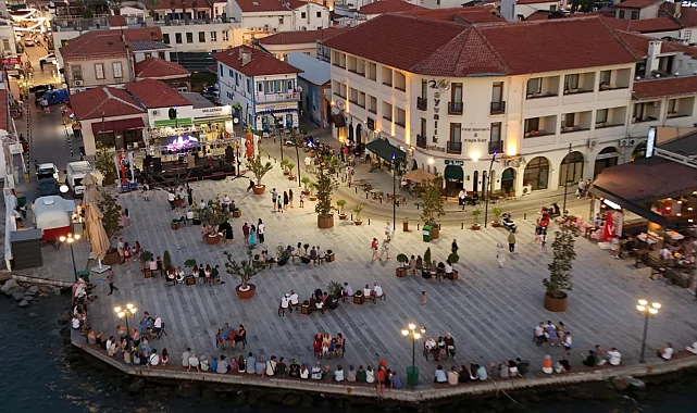 Ayvalık, Tarihi Gümrük Meydanı'na kavuştu
