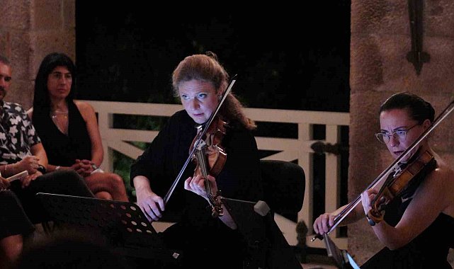 Ayvalık'ta AIMA Müzik Festivali sanatseverleri buluşturdu