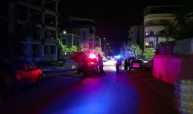 Baba ile oğlu arasındaki kavgaya polisler müdahale etti