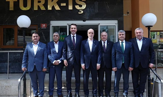 Bakan Bayraktar, Türk-İş Genel Başkanı Atalay ile bir araya geldi