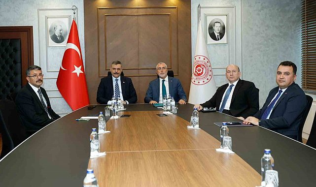 Bakan Çiftçi: " 81 ilimizin valiliklerine toplam 30 bin kontenjan tahsis edilecek"
