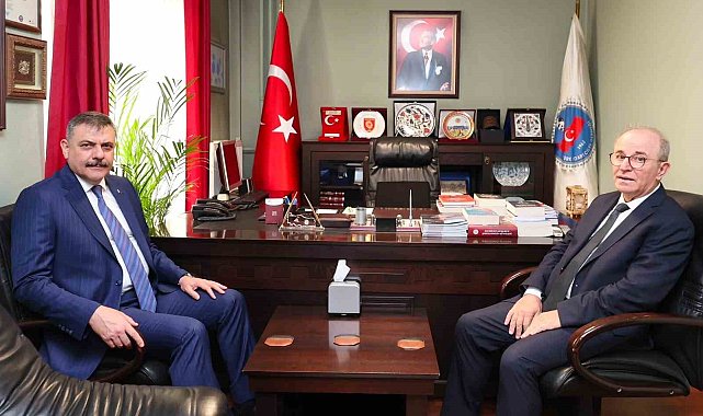 Bakan Çiftçi'den Türk İdareciler Derneği'ne ziyaret