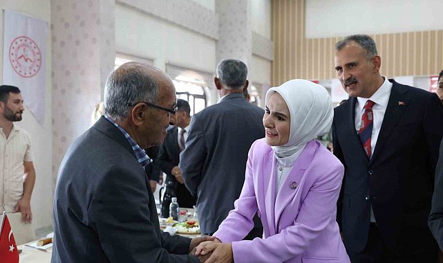 Bakan Göktaş, Ağrı'da şehit yakınları ve gazilerle buluştu: "Terörsüz Türkiye tarihi bir adımdır"