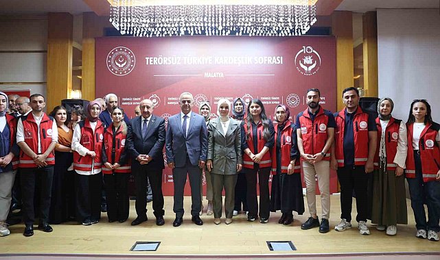Bakan Göktaş: "Terörsüz Türkiye torunlarınız daha huzurlu bir Türkiye'de büyüsün diye ve güçlü Türkiye'nin teminatı olması için var"