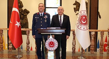 Bakan Güler, Hava Kuvvetleri Komutanı Dalkıran'ı kabul etti