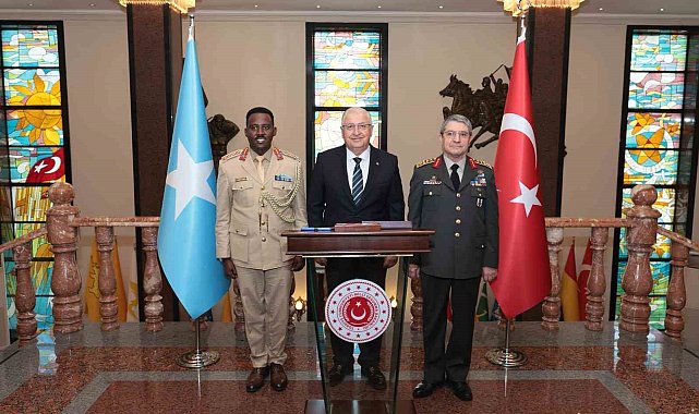 Bakan Güler, Somali Genelkurmay Başkanı Mohamud ile görüştü