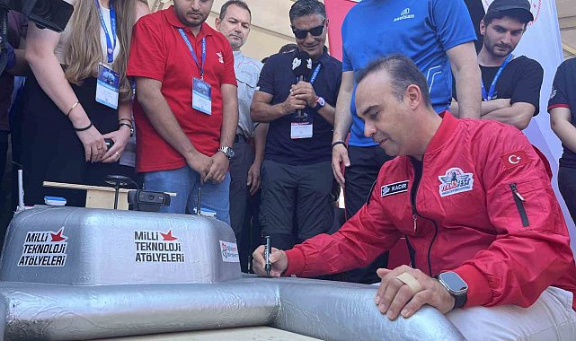Bakan Kacır: "Milli uçak gemimizi 2027 sonunda denize indirmek için çalışıyoruz"