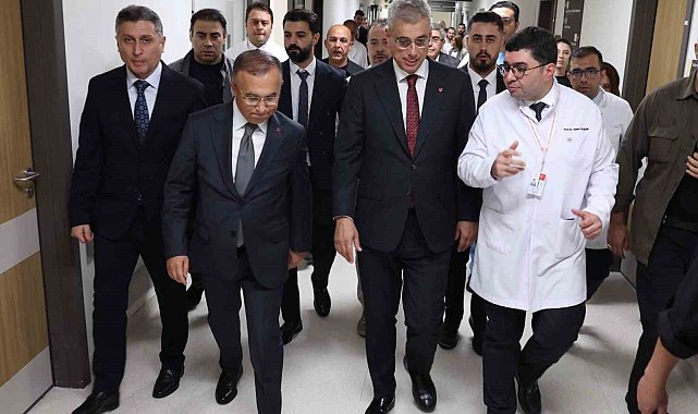 Bakan Memişoğlu'ndan saldırıya uğrayan Yeni Parti Milletvekili Meriç'e ziyaret