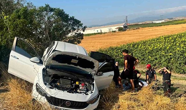 Bandırma Belediye Başkanı Dursun Mirza'nın makam aracı kazaya karıştı