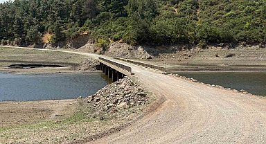 Baraj suları çekildi, köprü ulaşıma açıldı
