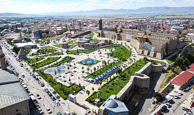 Başkan Sekmen: "Erzurum, her alanda zirveye doğru ilerliyor"