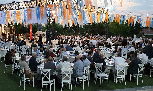 Başkan Selmanoğlu: "25 yıllık hikayemizde elde ettiğimiz bütün başarıların gerçek sahibi aziz milletimizdir"