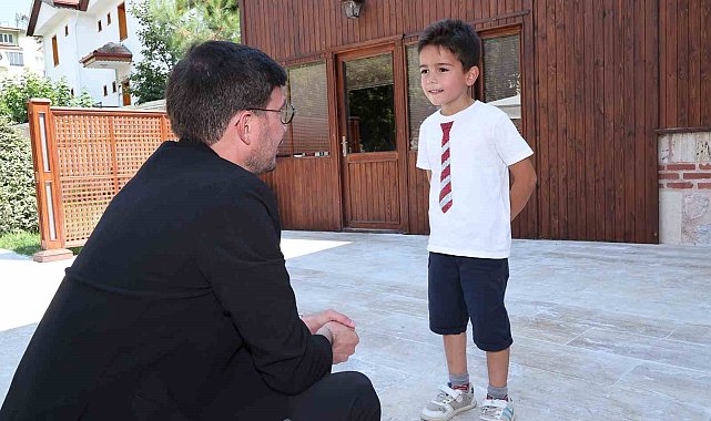 Başkan Yazıcıoğlu'ndan 7 yaşındaki çevreci çocuğa hediye