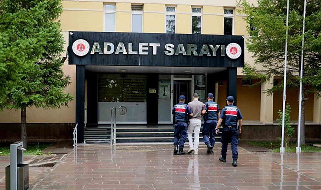 Bayburt'ta 4 yıl hapis cezası bulunan firari hükümlü yakalandı