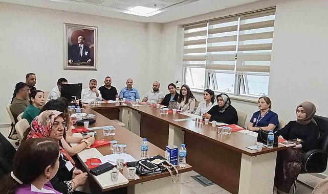 Bayburt'ta primer sezaryen oranlarının azaltılması için değerlendirme toplantısı yapıldı