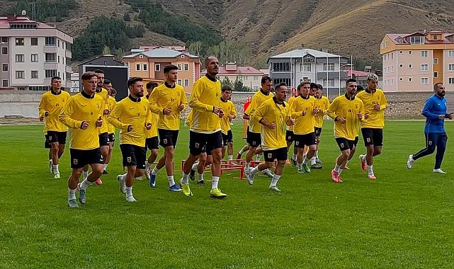 Bayburtspor'da kamp mesaisi sürüyor