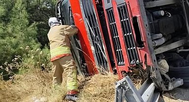 Belen'de tır devrildi