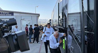 Beşiktaş kafilesi, Antalya'da