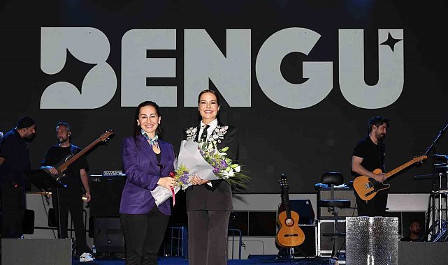 Beykoz'da 30 Ağustos Zafer Bayramı Coşkusu Bengü konseriyle zirveye ulaştı